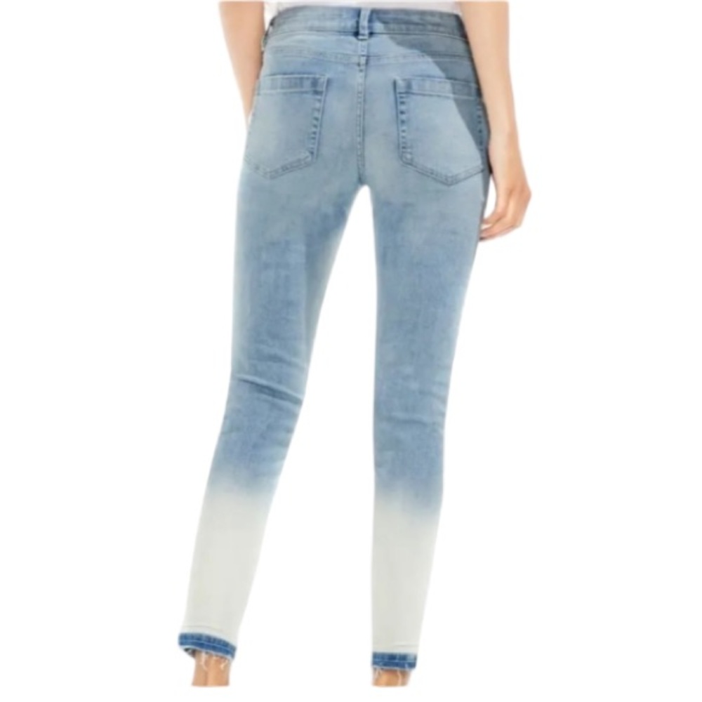 Vince Camuto Ankle Ombre Denim Jeans With Tattered Hem Ladies Size 31/12 NWT